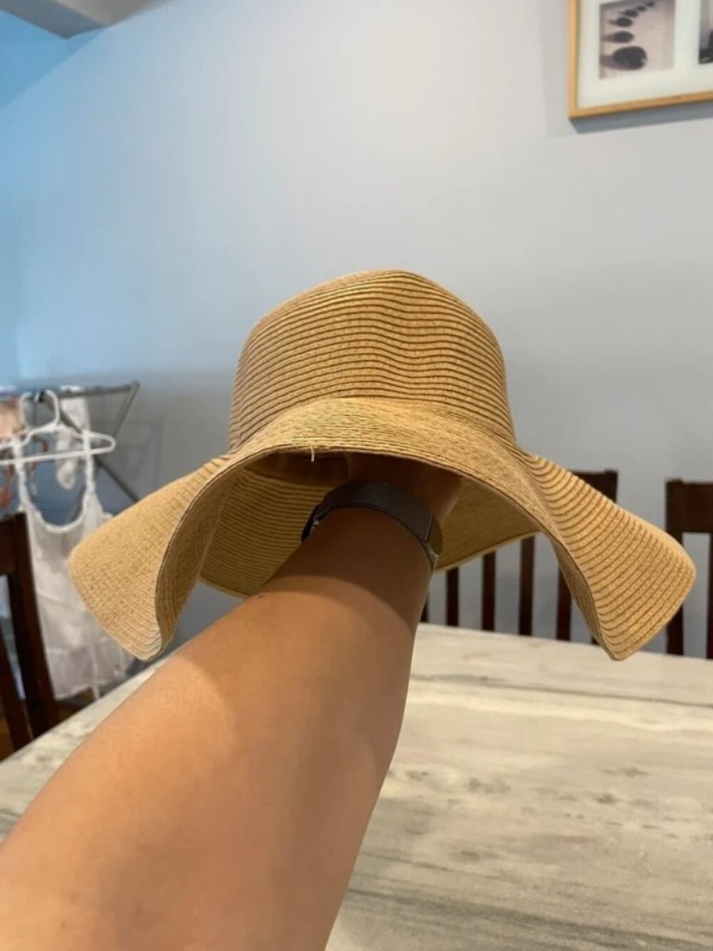 Old Navy Women's Beige Wide-Brim Floppy Sun Hat